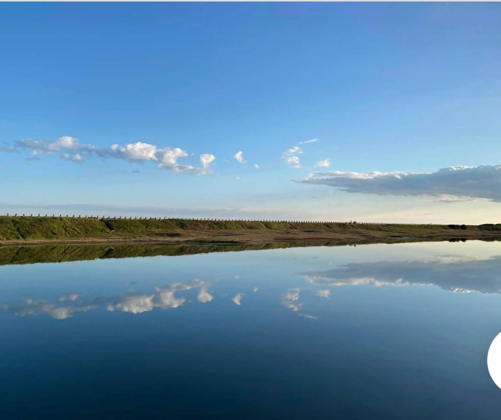 HenreeenOnWidewater Lancing Buitenkant foto