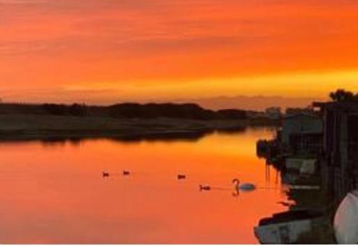 HenreeenOnWidewater Lancing Buitenkant foto